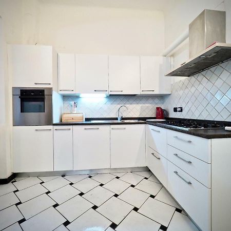 Apartamento Dimora Di Famagosta Centro - Genovabnb It Exterior foto