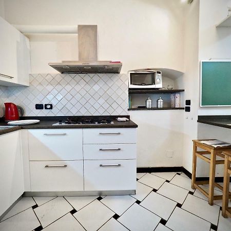 Apartamento Dimora Di Famagosta Centro - Genovabnb It Exterior foto